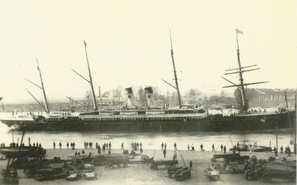 Red Star Denizyolları’nın S/S Westerland gemisi Ren Rıhtımından hareket ediyor. 1885 yılı dolayları. Fotoğraf: MAS koleksiyonundan
